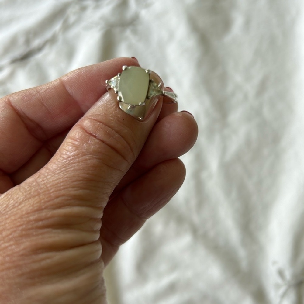 Vintage Avon 925 Silver Women's Ring with green topaz and cubic zirconia sz.11.5